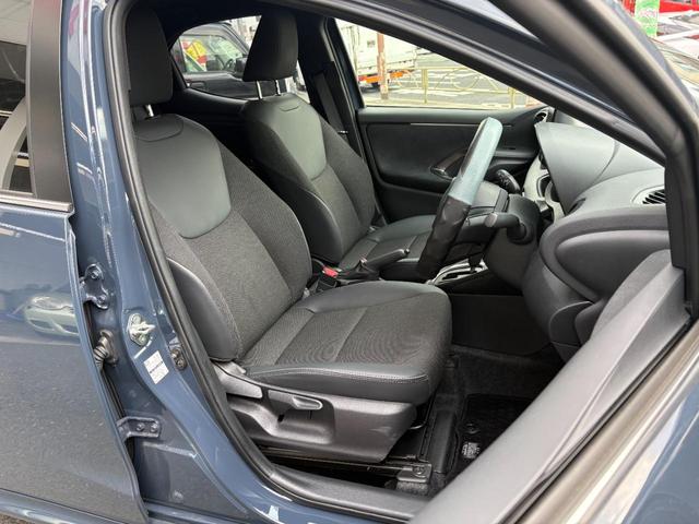 ヤリス Ｚ　１オーナー　純正ナビ　全周囲カメラ　フルセグＴＶ　衝突防止軽減ブレーキ　レーンキープＡ　ブラインドスポット　ＥＴＣ　Ｂｌｕｅｔｏｏｔｈ　レーダークルーズ　ステアリングヒーター　スマートキー２個　禁煙車（16枚目）