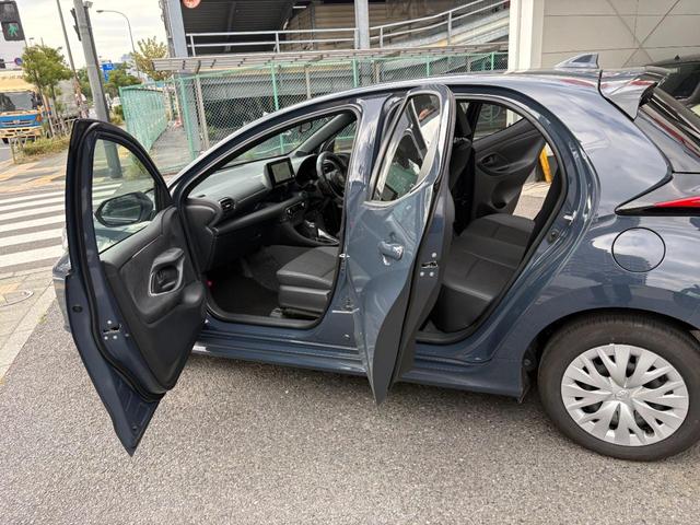 ヤリス Ｚ　１オーナー　純正ナビ　全周囲カメラ　フルセグＴＶ　衝突防止軽減ブレーキ　レーンキープＡ　ブラインドスポット　ＥＴＣ　Ｂｌｕｅｔｏｏｔｈ　レーダークルーズ　ステアリングヒーター　スマートキー２個　禁煙車（21枚目）