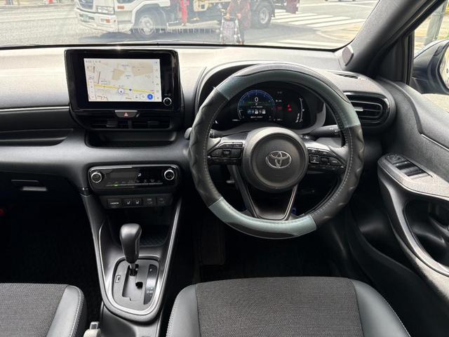 ヤリス Ｚ　１オーナー　純正ナビ　全周囲カメラ　フルセグＴＶ　衝突防止軽減ブレーキ　レーンキープＡ　ブラインドスポット　ＥＴＣ　Ｂｌｕｅｔｏｏｔｈ　レーダークルーズ　ステアリングヒーター　スマートキー２個　禁煙車（34枚目）