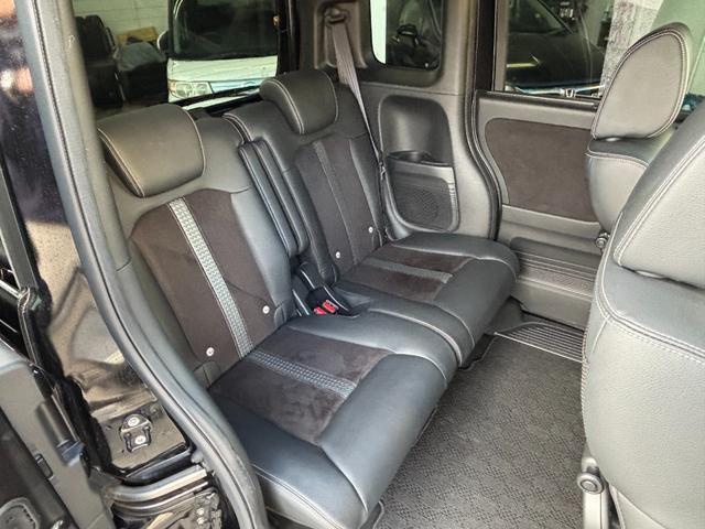 Ｎ－ＢＯＸカスタム Ｌターボ　ホンダセンシング　衝突軽減ブレーキ　誤発進抑制　後方誤発進抑制　歩行者事故低減ステアリング　アダプティブクルコン　標識認識機能　オートハイビーム　社外メモリーナビ　Ｂカメラ　両側パワスラ　ローダウン（16枚目）