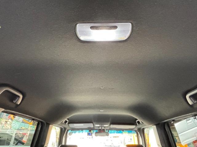 Ｎ－ＢＯＸカスタム Ｌターボ　ホンダセンシング　衝突軽減ブレーキ　誤発進抑制　後方誤発進抑制　歩行者事故低減ステアリング　アダプティブクルコン　標識認識機能　オートハイビーム　社外メモリーナビ　Ｂカメラ　両側パワスラ　ローダウン（26枚目）