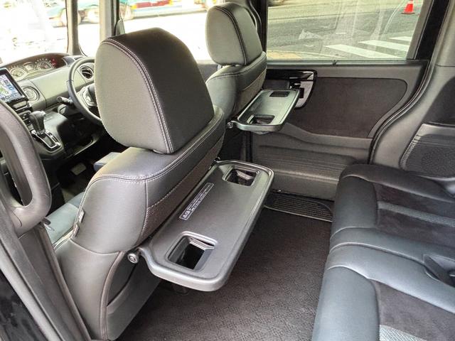 Ｎ－ＢＯＸカスタム Ｌターボ　ホンダセンシング　衝突軽減ブレーキ　誤発進抑制　後方誤発進抑制　歩行者事故低減ステアリング　アダプティブクルコン　標識認識機能　オートハイビーム　社外メモリーナビ　Ｂカメラ　両側パワスラ　ローダウン（41枚目）