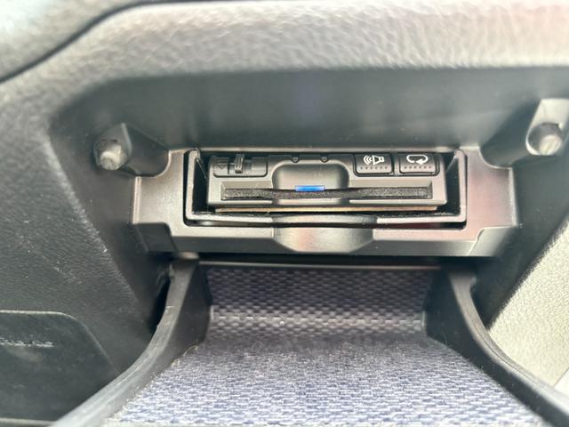 マークＸ プレミアム　１オーナー　禁煙車　社外ＳＤナビ　スマートキー２個　ノーマルクルコン　ＥＴＣ　パワーシート　シートヒーター　ハーフレザーシート　ＣＤ／ＤＶＤ再生可　フルセグＴＶ（32枚目）