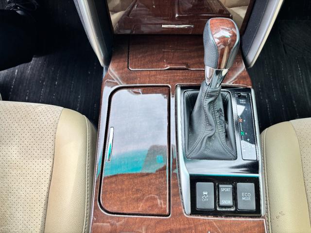 マークＸ プレミアム　１オーナー　禁煙車　社外ＳＤナビ　スマートキー２個　ノーマルクルコン　ＥＴＣ　パワーシート　シートヒーター　ハーフレザーシート　ＣＤ／ＤＶＤ再生可　フルセグＴＶ（34枚目）