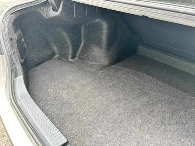 マークＸ プレミアム　１オーナー　禁煙車　社外ＳＤナビ　スマートキー２個　ノーマルクルコン　ＥＴＣ　パワーシート　シートヒーター　ハーフレザーシート　ＣＤ／ＤＶＤ再生可　フルセグＴＶ（44枚目）