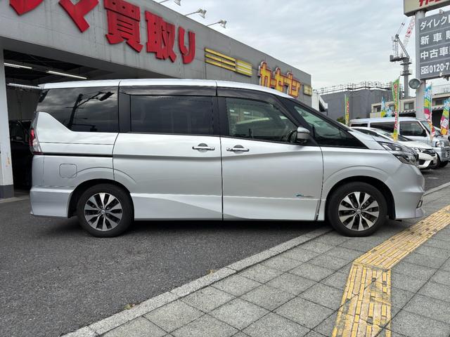 セレナ ハイウェイスター　Ｖセレクション　ワンオーナー　プロパイロット　純正ＳＤナビ　地デジ　全周囲カメラ　ＤＶＤ再生可　フリップダウンモニター　両側パワースライド　デジタルミラー　インテリジェントパーキング　ドライブレコーダー（6枚目）