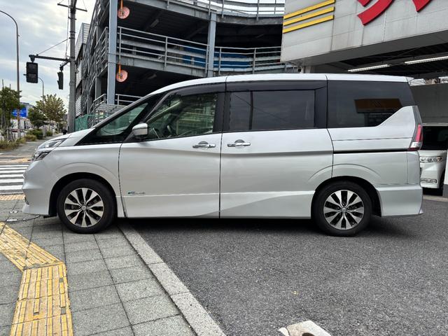 セレナ ハイウェイスター　Ｖセレクション　ワンオーナー　プロパイロット　純正ＳＤナビ　地デジ　全周囲カメラ　ＤＶＤ再生可　フリップダウンモニター　両側パワースライド　デジタルミラー　インテリジェントパーキング　ドライブレコーダー（7枚目）