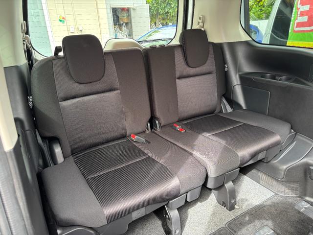 セレナ ハイウェイスター　Ｖセレクション　ワンオーナー　プロパイロット　純正ＳＤナビ　地デジ　全周囲カメラ　ＤＶＤ再生可　フリップダウンモニター　両側パワースライド　デジタルミラー　インテリジェントパーキング　ドライブレコーダー（16枚目）