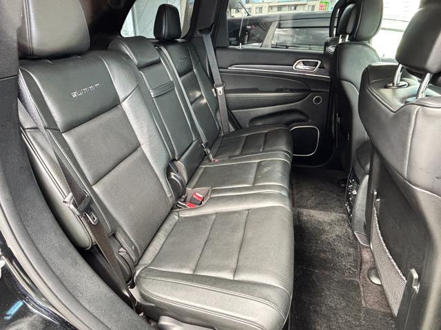 《業者様も大歓迎！》当店は業者間販売も対応しております。このお車をお探しの業者様！是非ご相談ください！ＴＥＬ：０１２０−７２１−５３１　業販担当まで