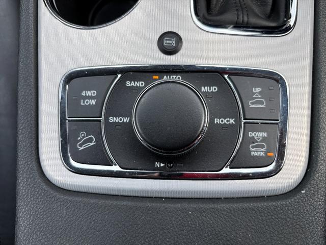 《Ｋｅｅｐｅｒコーティング施工受付！》当店はキーパープロショップと提携しております♪キーパーコーティングはガラス特有の透明感あるツヤで、あなたのお車を輝かせます☆施工料金などはお気軽にお問合せ下さい♪