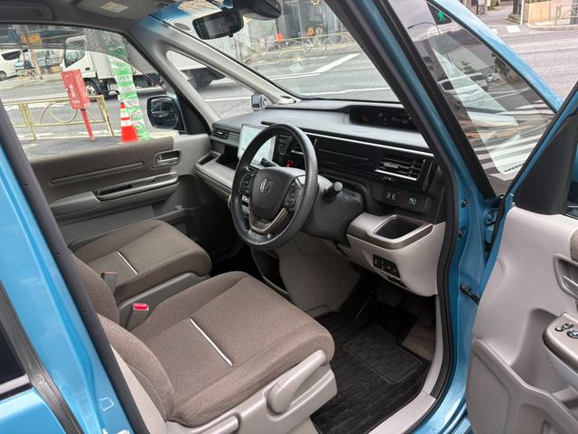 ステップワゴン Ｇ　ホンダセンシング　ワンオーナー　ケンウッドナビ　わくわくゲート　バックカメラ　フルセグＴＶ　ＥＴＣ　Ｂｌｕｅｔｏｏｔｈ　デジタルインナーミラー　スタッドレスタイヤあり　スマートキー２個　毎年ディーラー記録簿５枚　禁煙車（13枚目）
