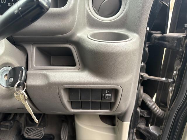 エブリイ ＰＣ　スタッドレスタイヤ装着　夏タイヤ積込　ＥＴＣ　スペアキー５本（35枚目）