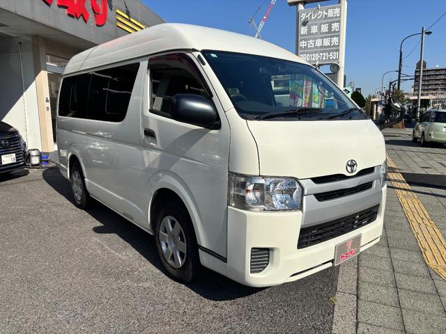 レジアスエースバン ロングＤＸ　ウェルキャブＣタイプ車椅子仕様車　車椅子固定装置１基　オートステップ　純正オーディオ　リアクーラー　乗車定員１０名　スペアキー有（5枚目）