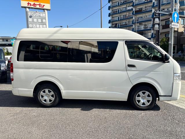 レジアスエースバン ロングＤＸ　ウェルキャブＣタイプ車椅子仕様車　車椅子固定装置１基　オートステップ　純正オーディオ　リアクーラー　乗車定員１０名　スペアキー有（6枚目）