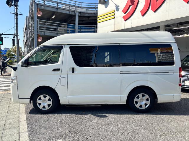 レジアスエースバン ロングＤＸ　ウェルキャブＣタイプ車椅子仕様車　車椅子固定装置１基　オートステップ　純正オーディオ　リアクーラー　乗車定員１０名　スペアキー有（10枚目）