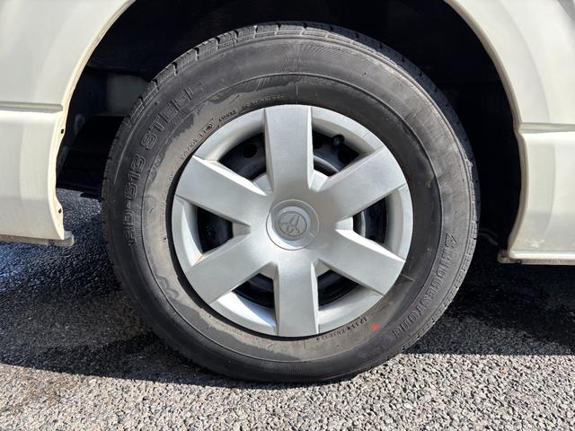 レジアスエースバン ロングＤＸ　ウェルキャブＣタイプ車椅子仕様車　車椅子固定装置１基　オートステップ　純正オーディオ　リアクーラー　乗車定員１０名　スペアキー有（42枚目）