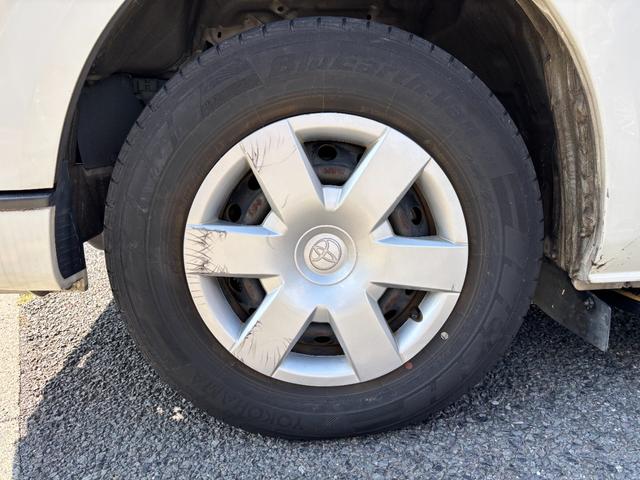 レジアスエースバン ロングＤＸ　ウェルキャブＣタイプ車椅子仕様車　車椅子固定装置１基　オートステップ　純正オーディオ　リアクーラー　乗車定員１０名　スペアキー有（44枚目）