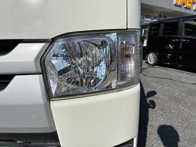 レジアスエースバン ロングＤＸ　ウェルキャブＣタイプ車椅子仕様車　車椅子固定装置１基　オートステップ　純正オーディオ　リアクーラー　乗車定員１０名　スペアキー有（46枚目）