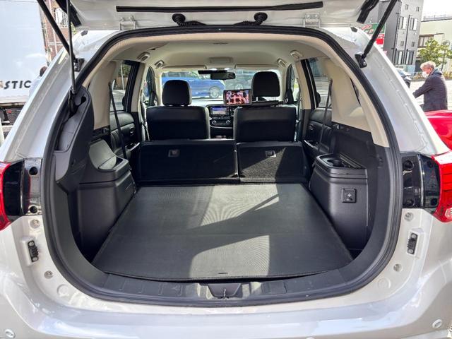 《高価で買取！安価で販売！》カーセブンは買取査定はもちろん、下取りだって他店に負けない様に頑張ります！ご来店お待ちしております！０１２０−７２１−５３１まで！