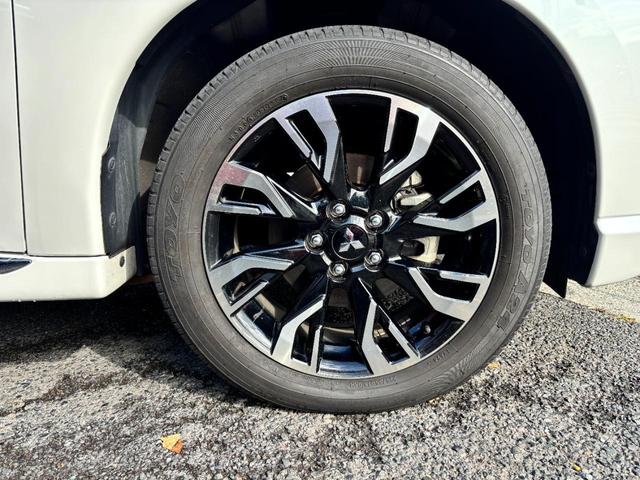 《ご納車はクリーニング＆コーティング付！》「中古車だからなぁ・・・」そんなことありません！ご納車前に必ず車内クリーニング・外装コーティングを施し、キレイな状態であなたのもとにお届けいたします！