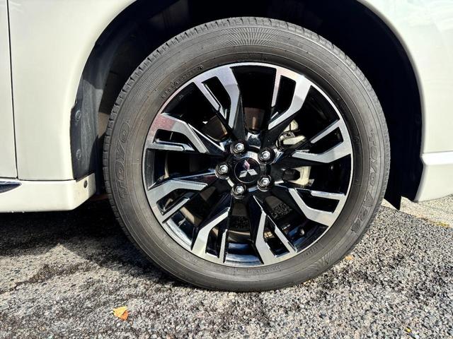 《Ｋｅｅｐｅｒコーティング施工受付！》当店はキーパープロショップと提携しております♪キーパーコーティングはガラス特有の透明感あるツヤで、あなたのお車を輝かせます☆施工料金などはお気軽にお問合せ下さい♪