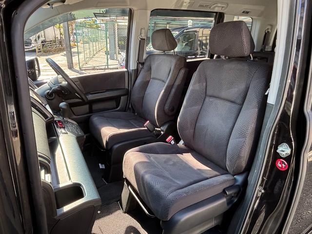 ステップワゴンスパーダ Ｓ　片側電動スライドドア　パドルシフト　ＨＩＤヘッドライト　革巻きステアリング　純正１６インチアルミ　ＥＴＣ　キーレス　車両ナビ取扱説明書（13枚目）