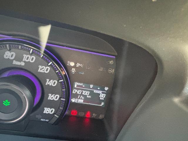 ステップワゴンスパーダ Ｓ　片側電動スライドドア　パドルシフト　ＨＩＤヘッドライト　革巻きステアリング　純正１６インチアルミ　ＥＴＣ　キーレス　車両ナビ取扱説明書（29枚目）