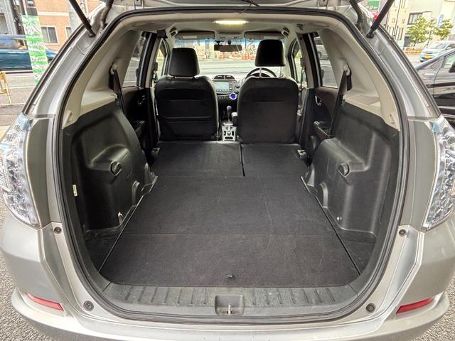 フィットシャトルハイブリッド ハイブリッド・スマートセレクション　助手席回転シート　ハーフレザー　スマートキー２個　Ｈ２５年からＲ７年ディーラー記録簿　純正メモリーナビ　バックカメラ　ＣＤ／ＤＶＤ再生可　ワンセグＴＶ　ＥＴＣ　ノーマルクルコン　ＨＩＤオートライト（25枚目）