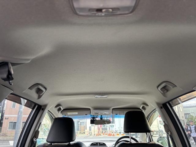 フィットシャトルハイブリッド ハイブリッド・スマートセレクション　助手席回転シート　ハーフレザー　スマートキー２個　Ｈ２５年からＲ７年ディーラー記録簿　純正メモリーナビ　バックカメラ　ＣＤ／ＤＶＤ再生可　ワンセグＴＶ　ＥＴＣ　ノーマルクルコン　ＨＩＤオートライト（27枚目）