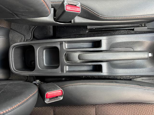 フィットシャトルハイブリッド ハイブリッド・スマートセレクション　助手席回転シート　ハーフレザー　スマートキー２個　Ｈ２５年からＲ７年ディーラー記録簿　純正メモリーナビ　バックカメラ　ＣＤ／ＤＶＤ再生可　ワンセグＴＶ　ＥＴＣ　ノーマルクルコン　ＨＩＤオートライト（40枚目）