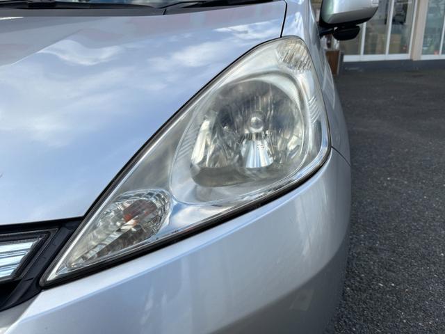 フィットシャトルハイブリッド ハイブリッド・スマートセレクション　助手席回転シート　ハーフレザー　スマートキー２個　Ｈ２５年からＲ７年ディーラー記録簿　純正メモリーナビ　バックカメラ　ＣＤ／ＤＶＤ再生可　ワンセグＴＶ　ＥＴＣ　ノーマルクルコン　ＨＩＤオートライト（48枚目）