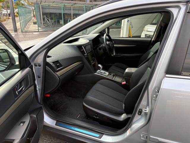 レガシィアウトバック ２．５ｉアイサイト　ＢＦグッドリッチトレールテレーンタイヤ　純正ナビ　バックカメラ　地デジ　ＥＴＣ　Ｂｌｕｅｔｏｏｔｈ　フロントドラレコ　レーダークルーズ　前列電動シート　毎年ディーラー記録簿あり　スマートキー２個（18枚目）