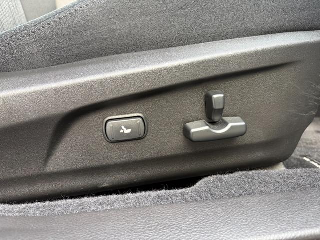 レガシィアウトバック ２．５ｉアイサイト　ＢＦグッドリッチトレールテレーンタイヤ　純正ナビ　バックカメラ　地デジ　ＥＴＣ　Ｂｌｕｅｔｏｏｔｈ　フロントドラレコ　レーダークルーズ　前列電動シート　毎年ディーラー記録簿あり　スマートキー２個（32枚目）