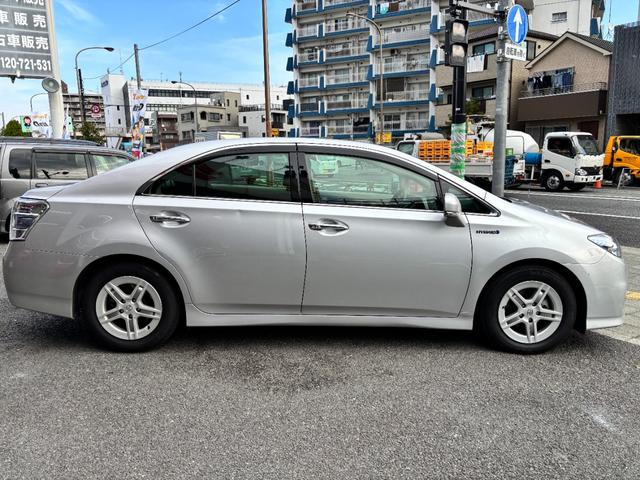 ＳＡＩ Ｓ　ワンオーナー　禁煙車　スマートキー２個　純正ＨＤＤナビ　バックカメラ　ＥＴＣ　ＨＩＤオートライト　電動シート　ノーマルクルコン　車両／ナビ取説　革巻きステアリング　Ｈ２３年からＲ７年ディーラー記録簿（6枚目）