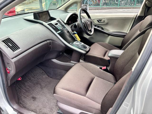 ＳＡＩ Ｓ　ワンオーナー　禁煙車　スマートキー２個　純正ＨＤＤナビ　バックカメラ　ＥＴＣ　ＨＩＤオートライト　電動シート　ノーマルクルコン　車両／ナビ取説　革巻きステアリング　Ｈ２３年からＲ７年ディーラー記録簿（13枚目）