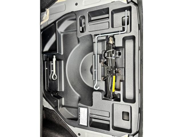 ＳＡＩ Ｓ　ワンオーナー　禁煙車　スマートキー２個　純正ＨＤＤナビ　バックカメラ　ＥＴＣ　ＨＩＤオートライト　電動シート　ノーマルクルコン　車両／ナビ取説　革巻きステアリング　Ｈ２３年からＲ７年ディーラー記録簿（23枚目）