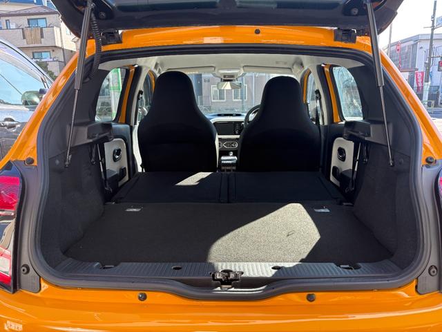 トゥインゴ ＥＤＣ　ワンオーナー　Ａｐｐｌｅ　ＣａｒＰｌａｙ＆Ａｎｄｒｏｉｄ　Ａｕｔｏ対応　ディスプレイオーディオ　バックカメラ　障害物ソナー　オートライト　スタッドレスタイヤあり　キーレス２個　取扱説明書　禁煙車（25枚目）