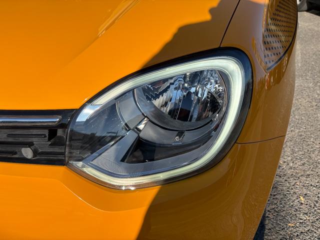 トゥインゴ ＥＤＣ　ワンオーナー　Ａｐｐｌｅ　ＣａｒＰｌａｙ＆Ａｎｄｒｏｉｄ　Ａｕｔｏ対応　ディスプレイオーディオ　バックカメラ　障害物ソナー　オートライト　スタッドレスタイヤあり　キーレス２個　取扱説明書　禁煙車（49枚目）