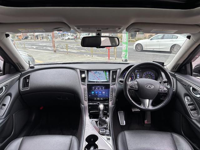 スカイライン 350GT ハイブリッド タイプSP 全方位運転支援システム サンルーフ エマブレ インテリジェントクルコン 全方位カメラ テイン車高調 RAYS19インチアルミ 黒革シート パワーシート シートヒーター BOSEサウンドシステム(3枚目)