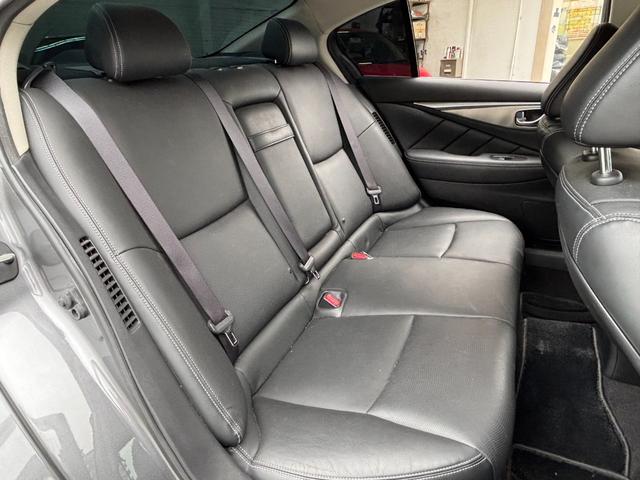 スカイライン 350GT ハイブリッド タイプSP 全方位運転支援システム サンルーフ エマブレ インテリジェントクルコン 全方位カメラ テイン車高調 RAYS19インチアルミ 黒革シート パワーシート シートヒーター BOSEサウンドシステム(14枚目)