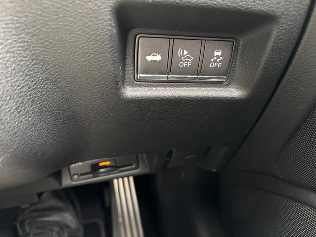 スカイライン 350GT ハイブリッド タイプSP 全方位運転支援システム サンルーフ エマブレ インテリジェントクルコン 全方位カメラ テイン車高調 RAYS19インチアルミ 黒革シート パワーシート シートヒーター BOSEサウンドシステム(34枚目)