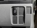 カスタムＸリミテッド　ワンオーナー　禁煙車　社外ＳＤナビ　フルセグ　スマートキー　片側電動スライドドア　ＨＩＤヘッドライト　フォグランプ　プライバシーガラス　純正１４インチアルミホイール　車両ナビ取扱説明書　スペアキー（33枚目）