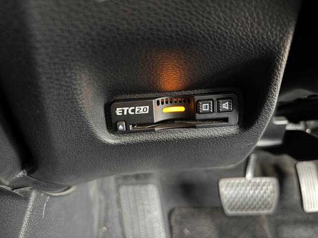 インサイト ＥＸ・ブラックスタイル　禁煙車　ホンダセンシング　純正ナビ　フルセグＴＶ　バックカメラ　ＥＴＣ２．０　オートライト　ＬＥＤ　パワーシート　シートヒーター　衝突被害軽減ブレーキ　ブラインドスポット　誤発進抑制機能　純正ドラレコ（40枚目）