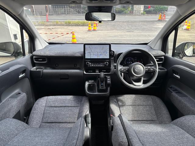 シエンタ ハイブリッドＺ　ワンオーナー　禁煙車　純正ナビ　フルセグＴＶ　全方位カメラ　両側パワースライドドア　ＥＴＣ２．０　プリクラッシュ　レーダークルーズ　パーキングサポートブレーキ　ブラインドスポット　クリアランスソナー（3枚目）