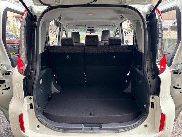 シエンタ ハイブリッドＺ　ワンオーナー　禁煙車　純正ナビ　フルセグＴＶ　全方位カメラ　両側パワースライドドア　ＥＴＣ２．０　プリクラッシュ　レーダークルーズ　パーキングサポートブレーキ　ブラインドスポット　クリアランスソナー（20枚目）