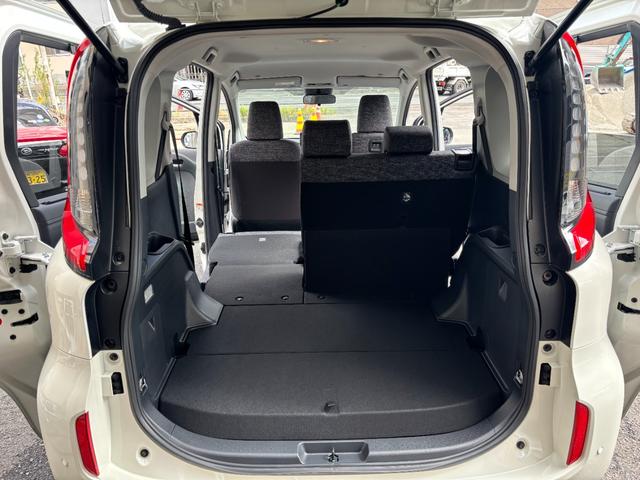 シエンタ ハイブリッドＺ　ワンオーナー　禁煙車　純正ナビ　フルセグＴＶ　全方位カメラ　両側パワースライドドア　ＥＴＣ２．０　プリクラッシュ　レーダークルーズ　パーキングサポートブレーキ　ブラインドスポット　クリアランスソナー（21枚目）