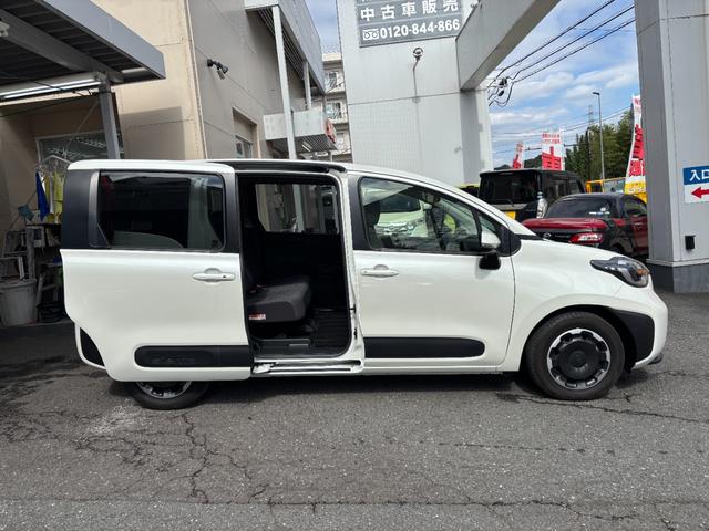 シエンタ ハイブリッドＺ　ワンオーナー　禁煙車　純正ナビ　フルセグＴＶ　全方位カメラ　両側パワースライドドア　ＥＴＣ２．０　プリクラッシュ　レーダークルーズ　パーキングサポートブレーキ　ブラインドスポット　クリアランスソナー（30枚目）