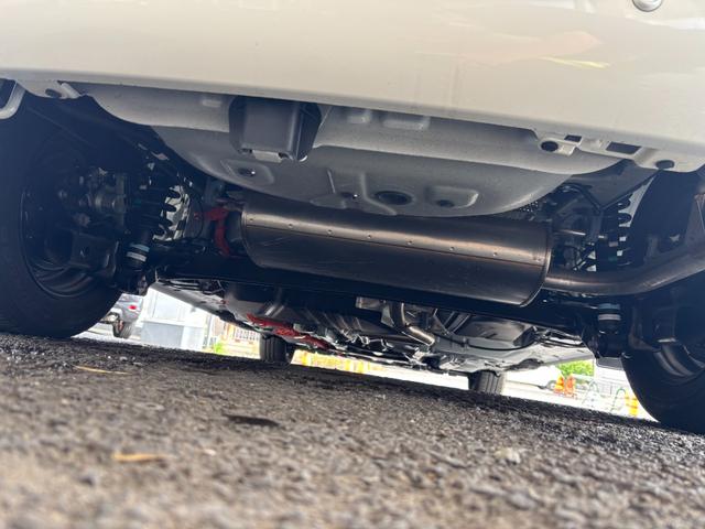 シエンタ ハイブリッドＺ　ワンオーナー　禁煙車　純正ナビ　フルセグＴＶ　全方位カメラ　両側パワースライドドア　ＥＴＣ２．０　プリクラッシュ　レーダークルーズ　パーキングサポートブレーキ　ブラインドスポット　クリアランスソナー（57枚目）