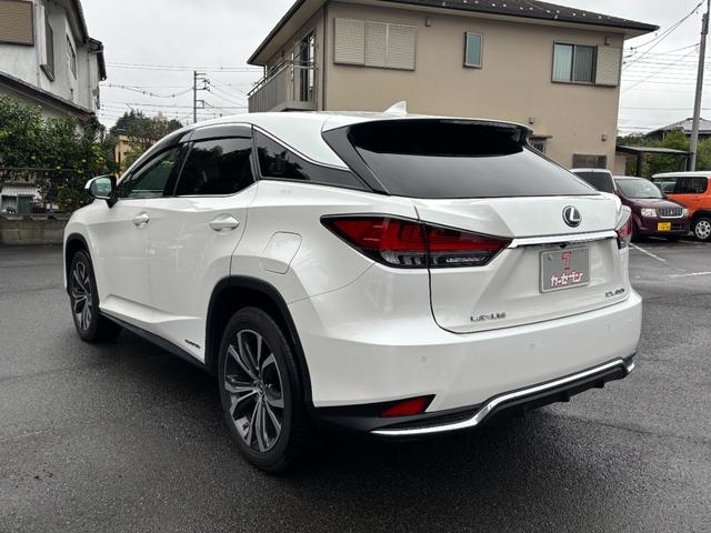 RX RX450h バージョンL ムーンルーフ セーフティシステムプラス パーキングサポートブレーキ ブラインドスポットモニター 革シート 前席パワーシート シートヒーター前後 三眼LEDヘッドライト LEDシーケンシャルターンランプ(3枚目)