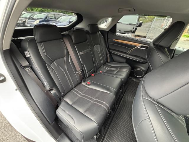 RX RX450h バージョンL ムーンルーフ セーフティシステムプラス パーキングサポートブレーキ ブラインドスポットモニター 革シート 前席パワーシート シートヒーター前後 三眼LEDヘッドライト LEDシーケンシャルターンランプ(15枚目)